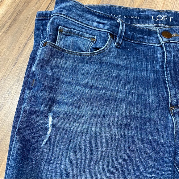 Loft Relaxed Skinny Distressed Jeans 29/8P - Picture 9 of 11